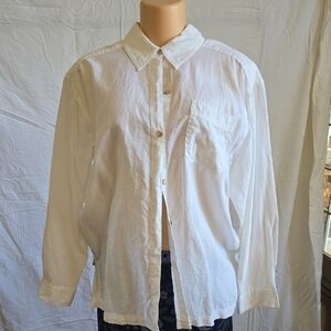 Sigrid Olsen Classic White Casual Button-Down Shirt